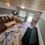 Gospodarstwo Goscinne Pod Lipa Apartment