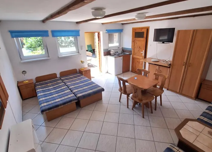 Gospodarstwo Goscinne Pod Lipa Zastan