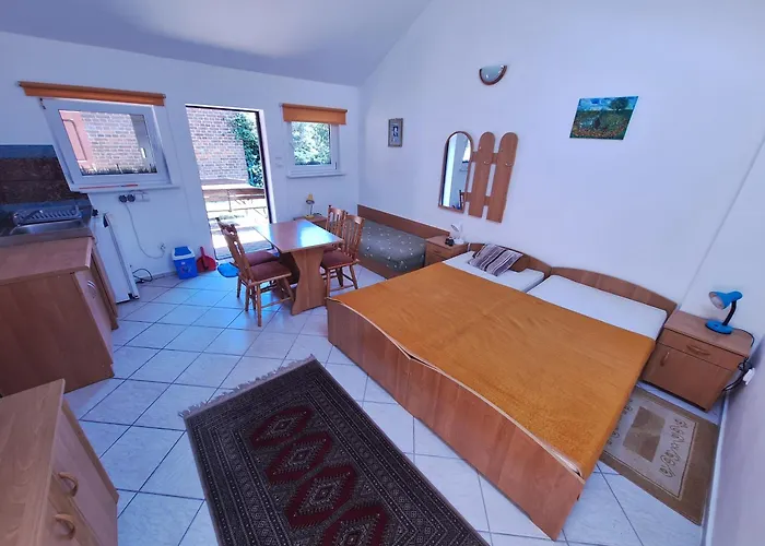 Gospodarstwo Goscinne Pod Lipa Zastan